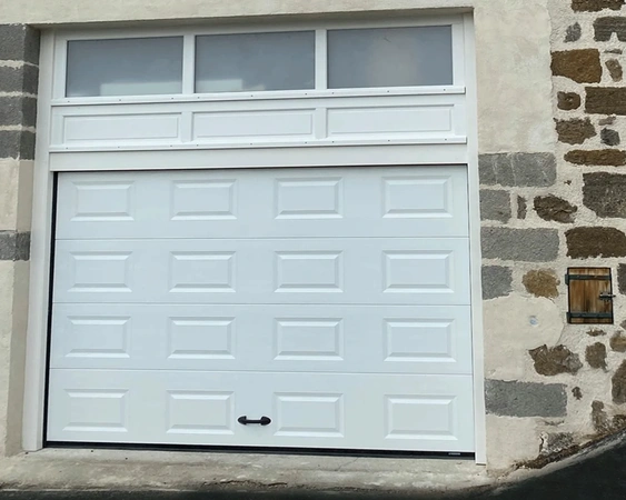 Pose de portes de garage à Miribel Pose de portes de garage à Miribel